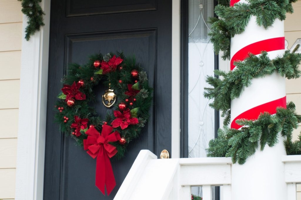 christmas front porch decoration