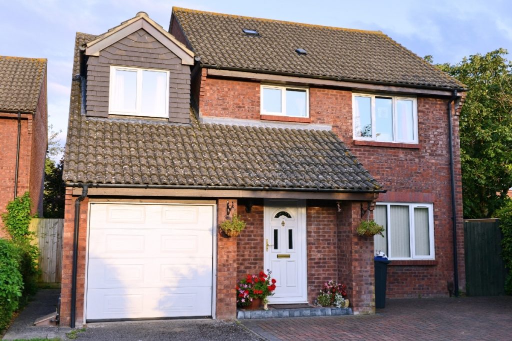 factors influence cost to replace a window 3