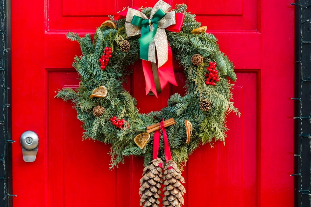 festive ideas for front door decoration